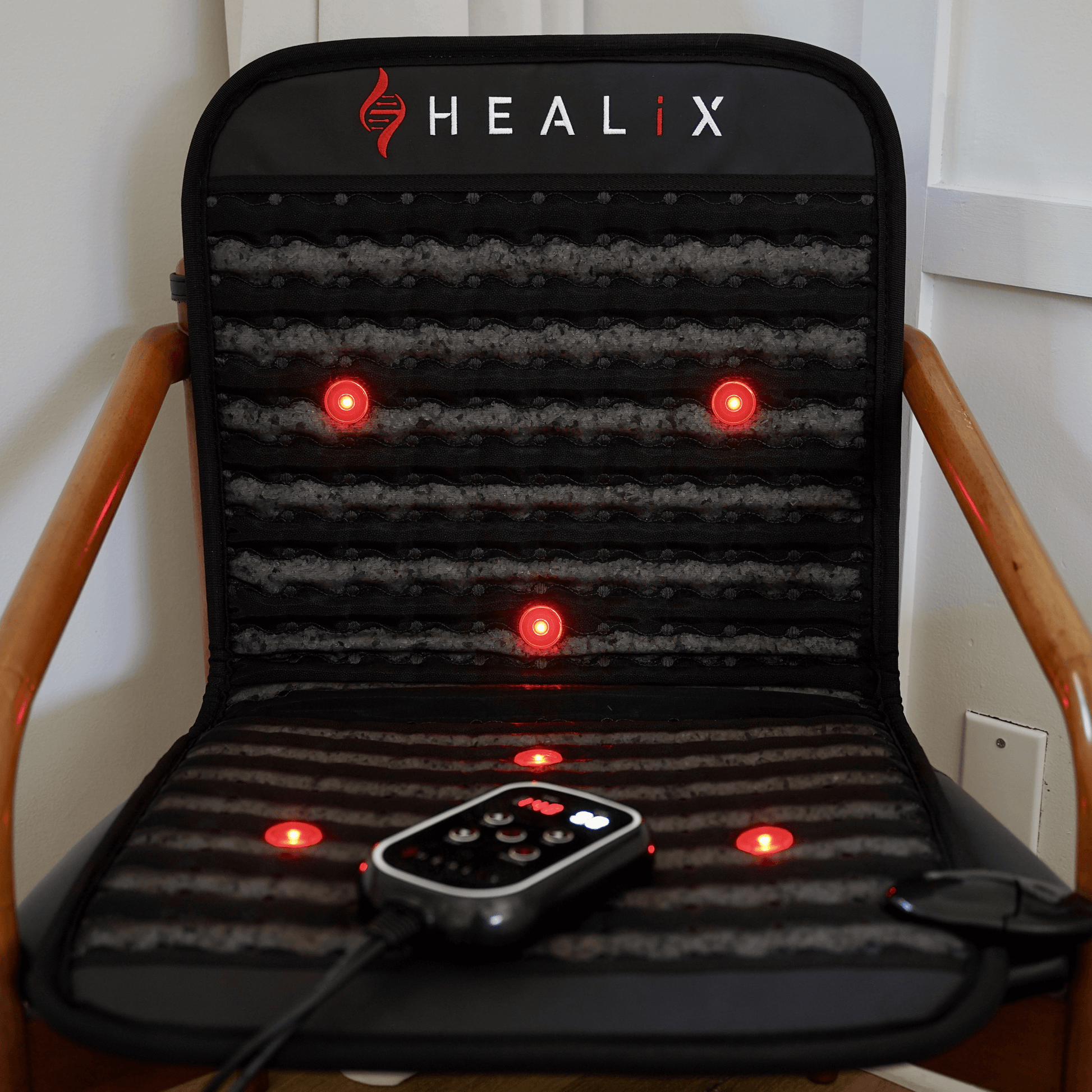 HEALiX Revive Mini control panel – adjustable PEMF frequency and infrared heat settings