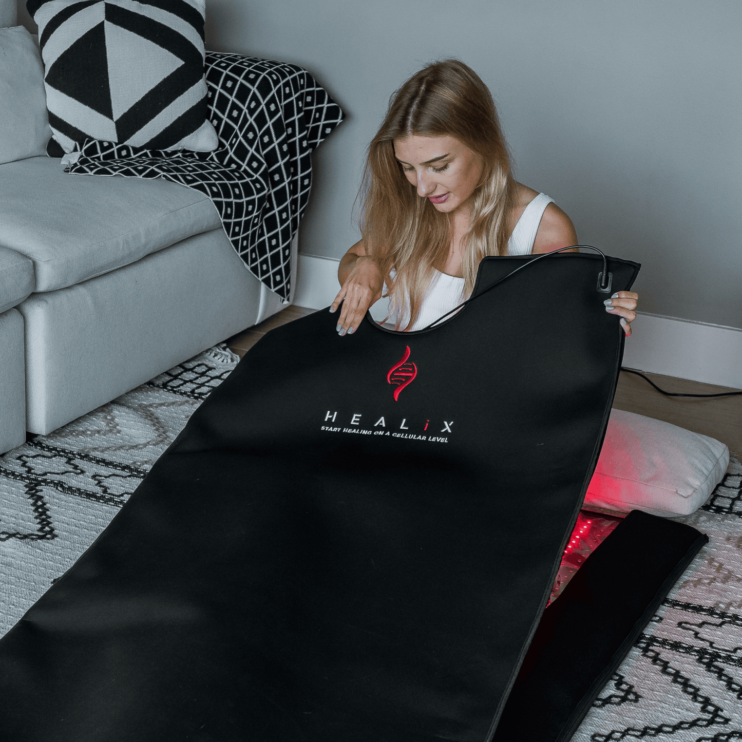Portable red light therapy for recovery and skin health
